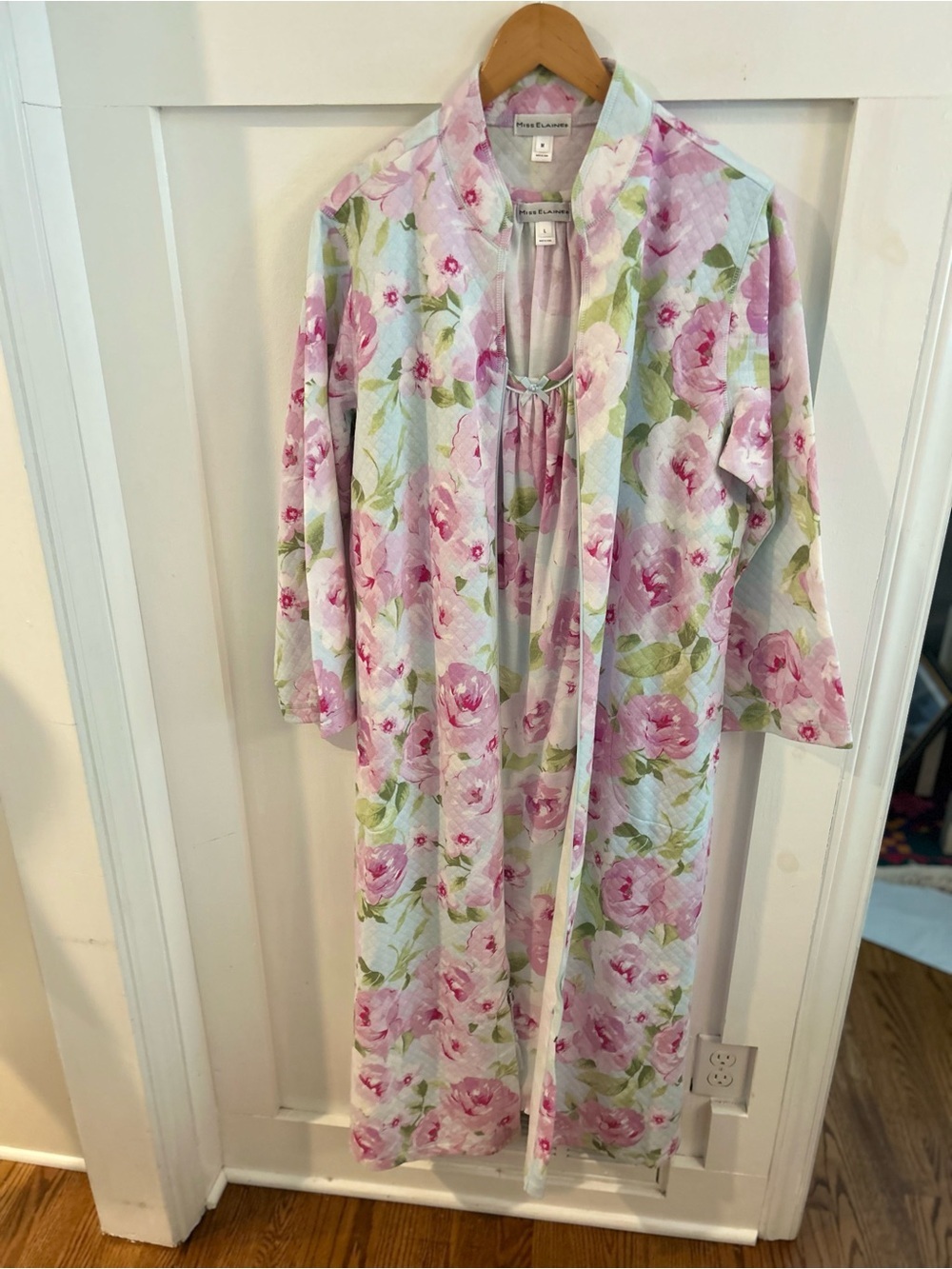 Miss Elaine Floral Quilted Robe & Nightgown Set – Pink Rose Med/Large